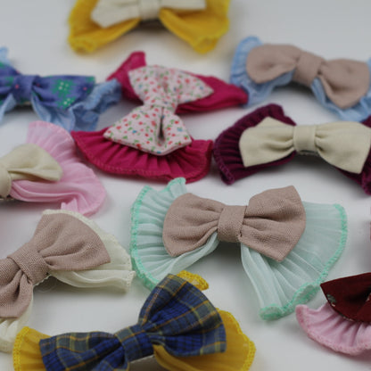 Small bows with ruffle